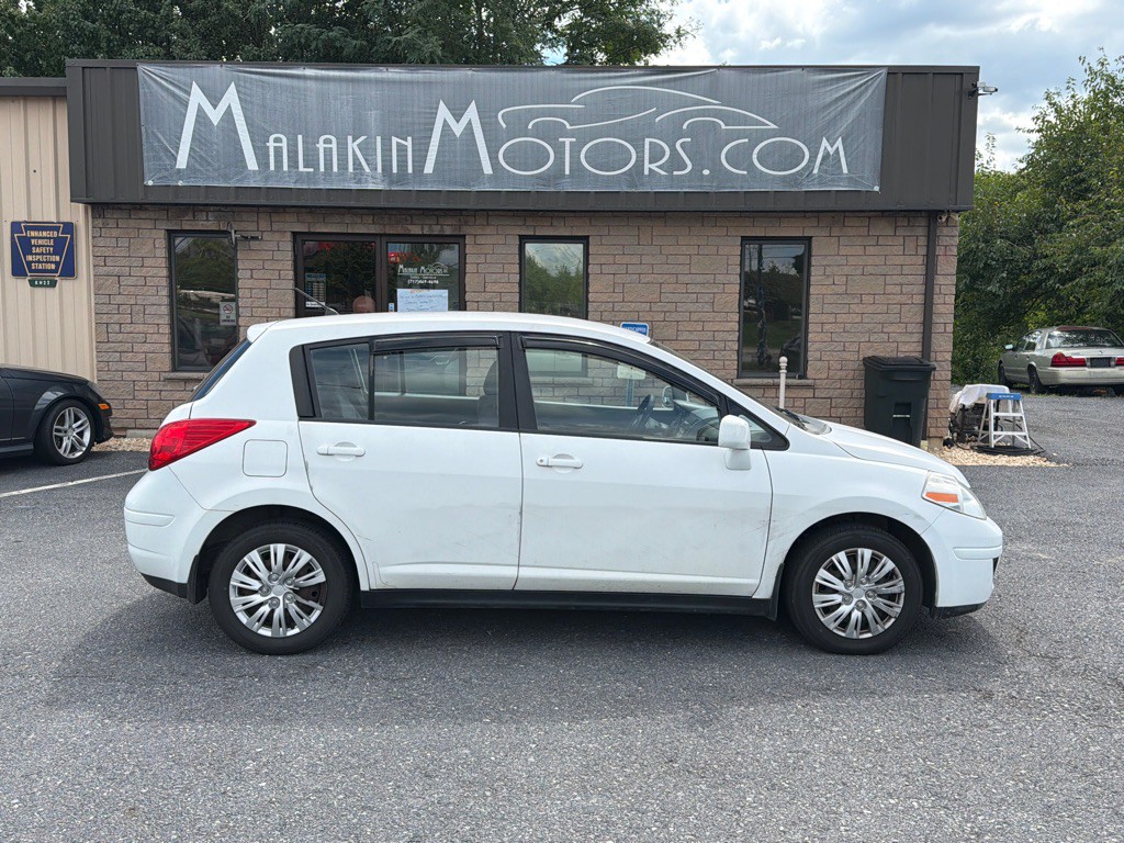 2007 Nissan Versa Image 2