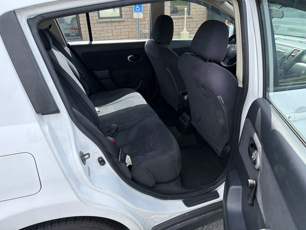 2007 Nissan Versa Image 11