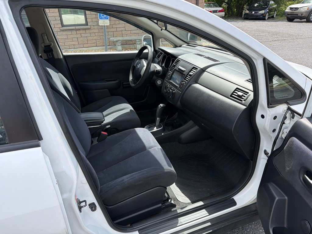 2007 Nissan Versa Image 12