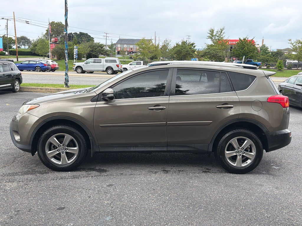 2015 Toyota Rav4 Image 6