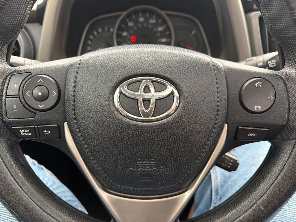 2015 Toyota Rav4 Image 18