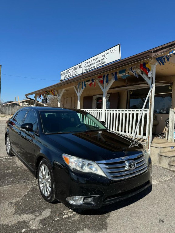 2011 Toyota Avalon Image 1