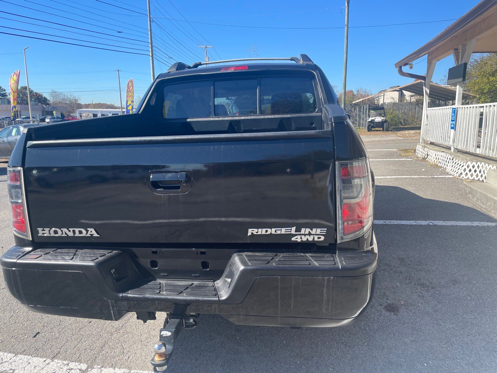 2014 Honda Ridgeline Image 4