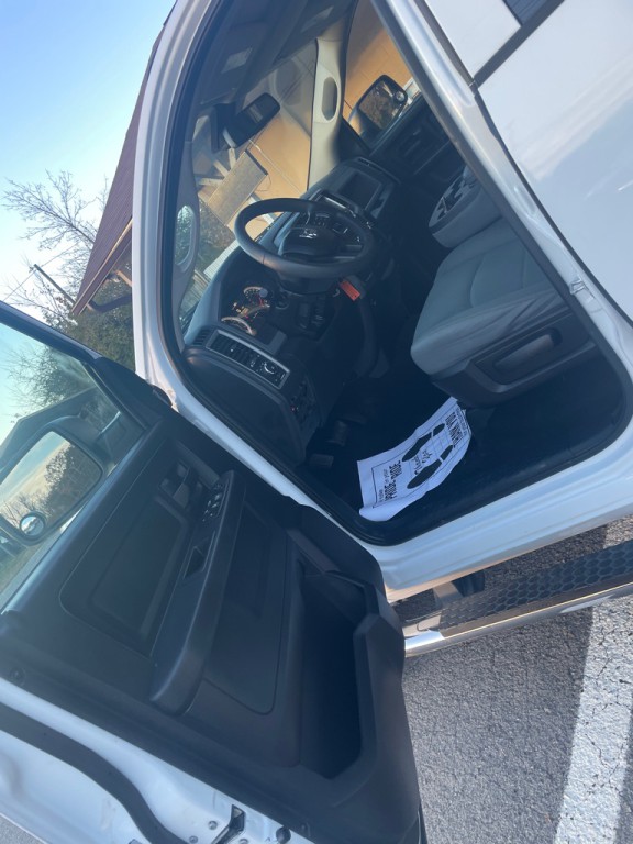 2016 RAM 1500 Image 8