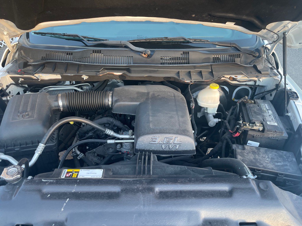 2016 RAM 1500 Image 12