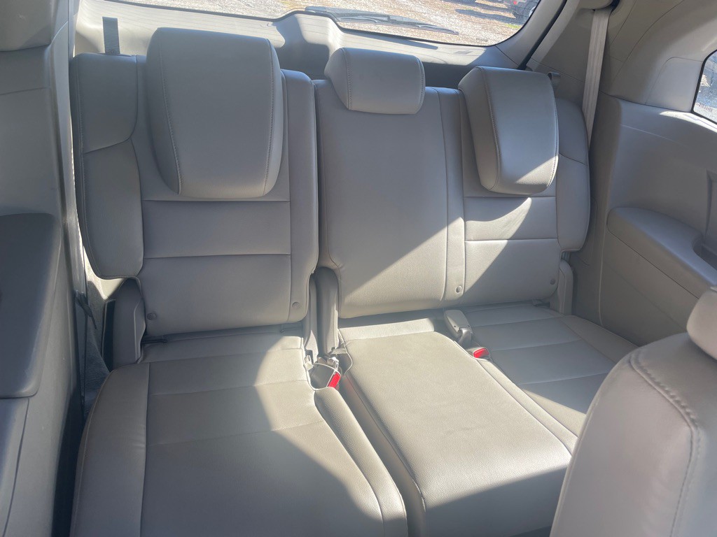 2015 Honda Odyssey Image 11