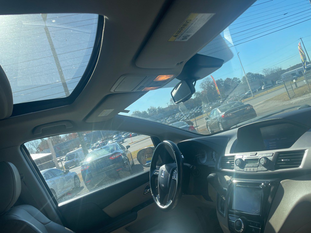 2015 Honda Odyssey Image 16