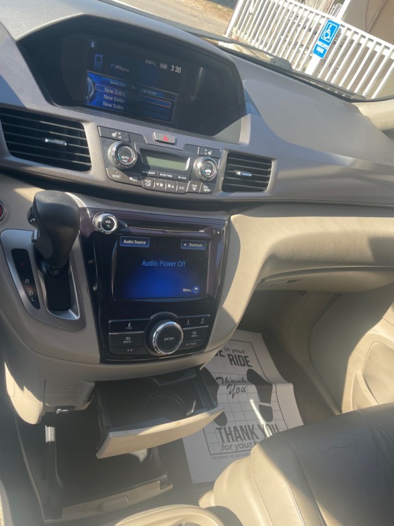 2015 Honda Odyssey Image 19