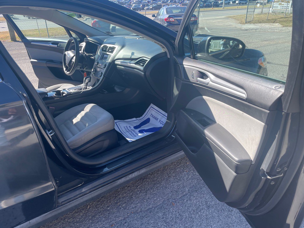 2015 Ford Fusion Image 8