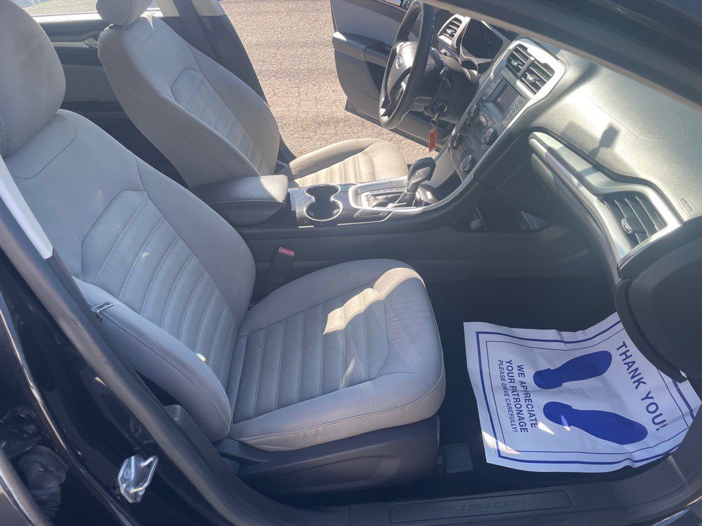 2015 Ford Fusion Image 9