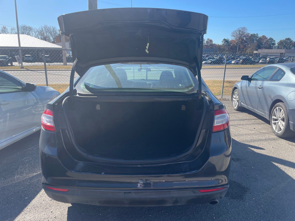 2015 Ford Fusion Image 12