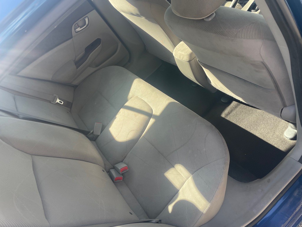 2012 Honda Civic Image 12