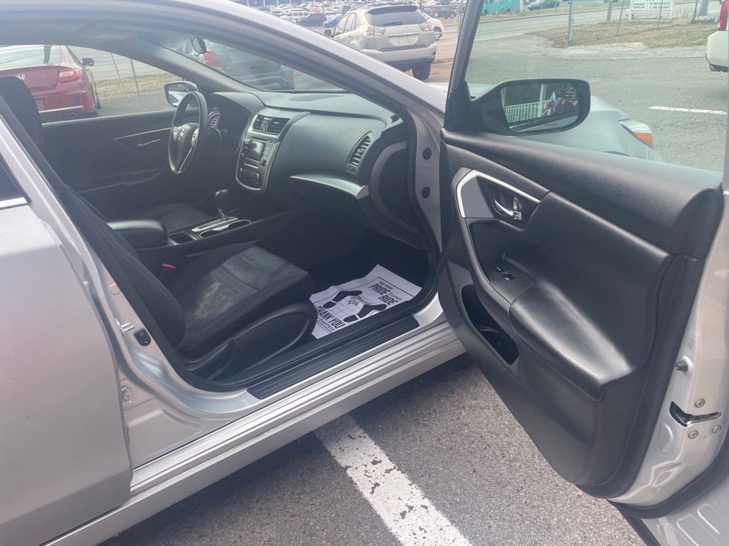 2018 Nissan Altima Image 22