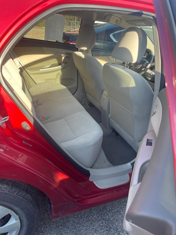 2010 Toyota Corolla Image 3