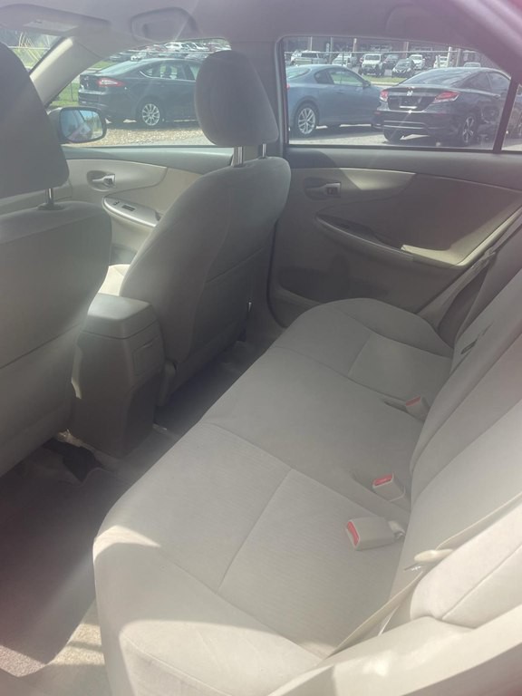 2010 Toyota Corolla Image 7