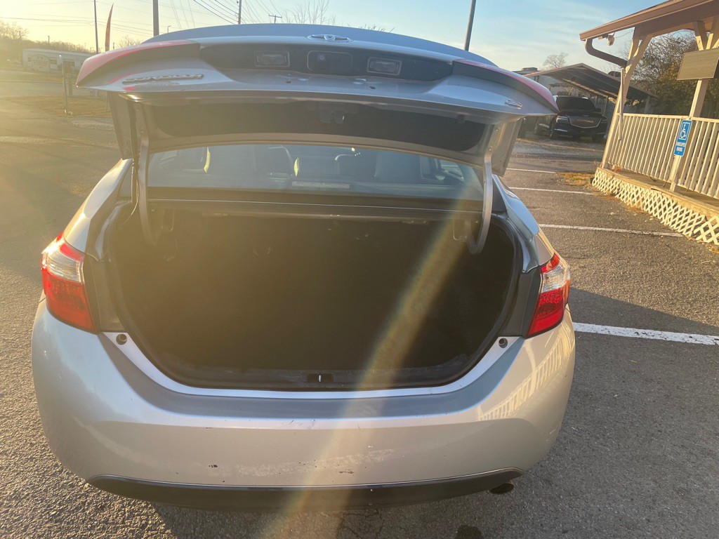 2016 Toyota Corolla Image 13
