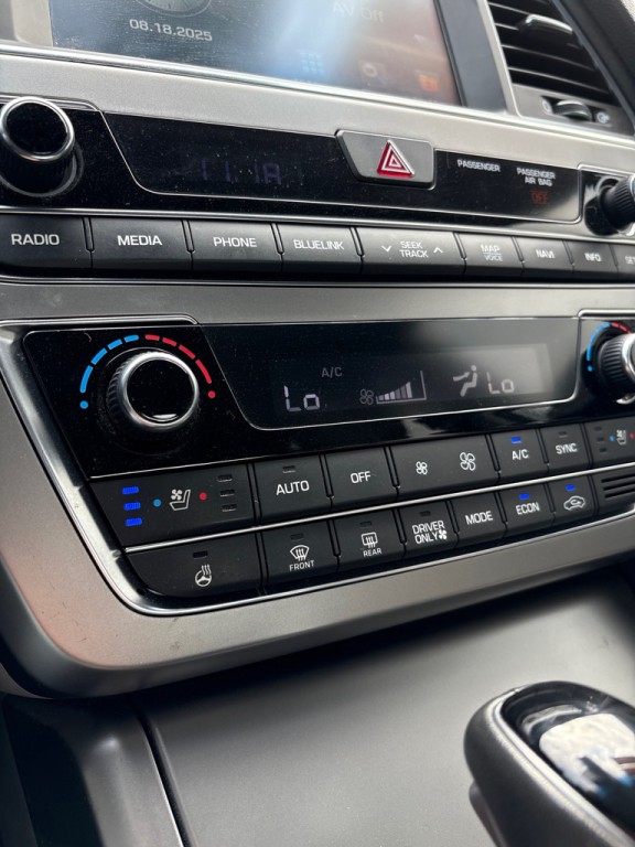 2016 Hyundai Sonata Image 16