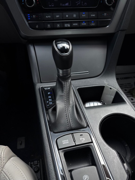 2016 Hyundai Sonata Image 18