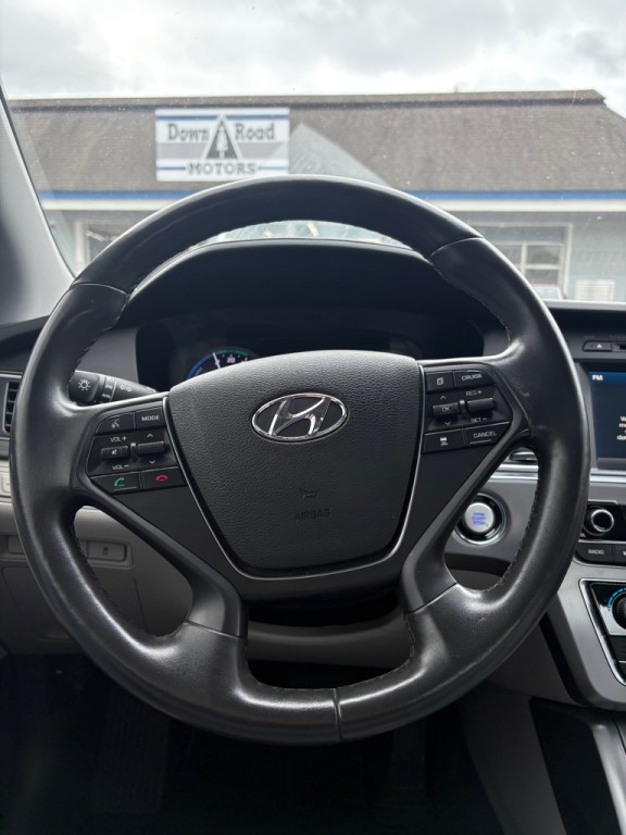 2016 Hyundai Sonata Image 31