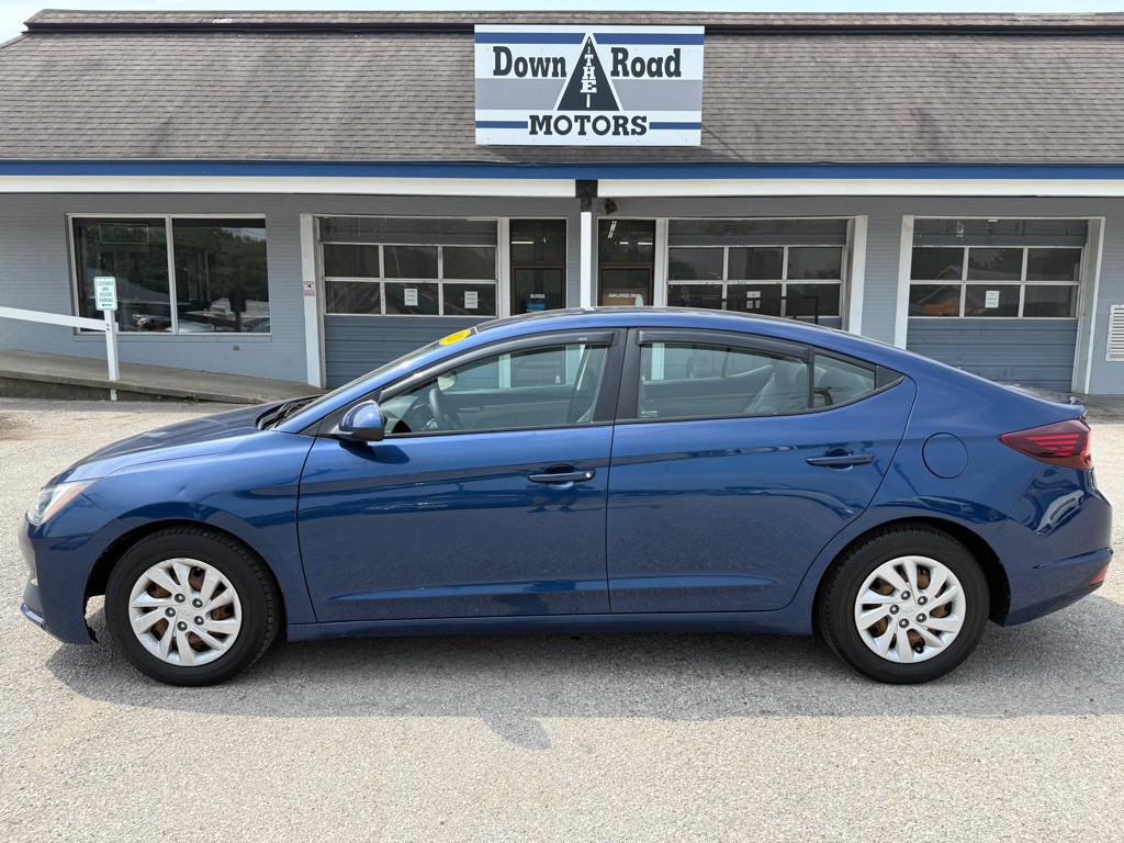 2020 Hyundai Elantra Image 2