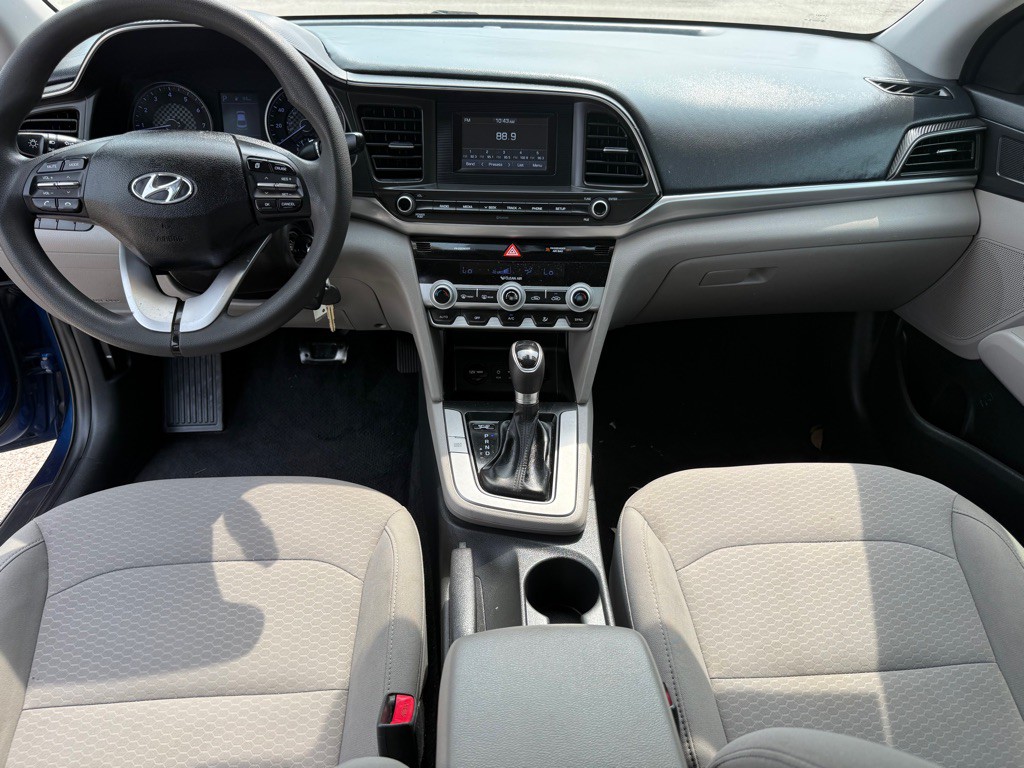 2020 Hyundai Elantra Image 17