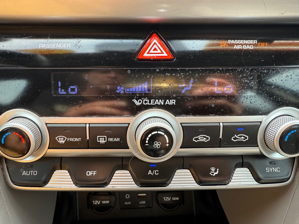 2020 Hyundai Elantra Image 24