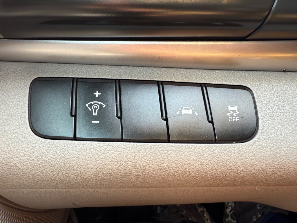 2020 Hyundai Elantra Image 26