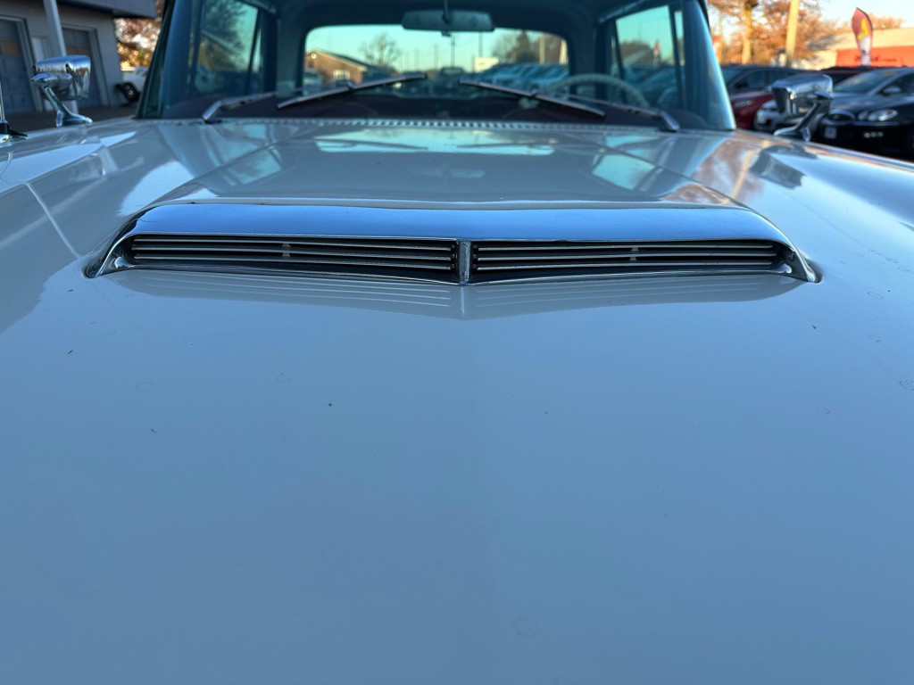 1960 Ford Thunderbird Image 14
