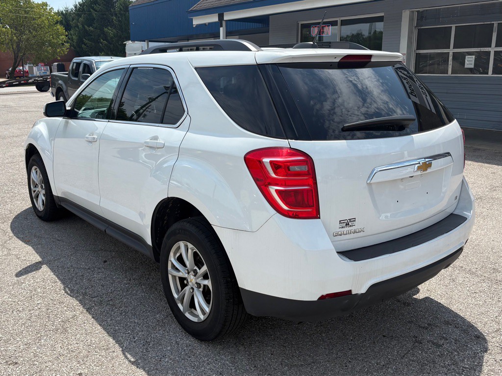 2017 Chevrolet Equinox Image 8