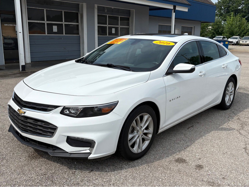 2016 Chevrolet Malibu Image 3