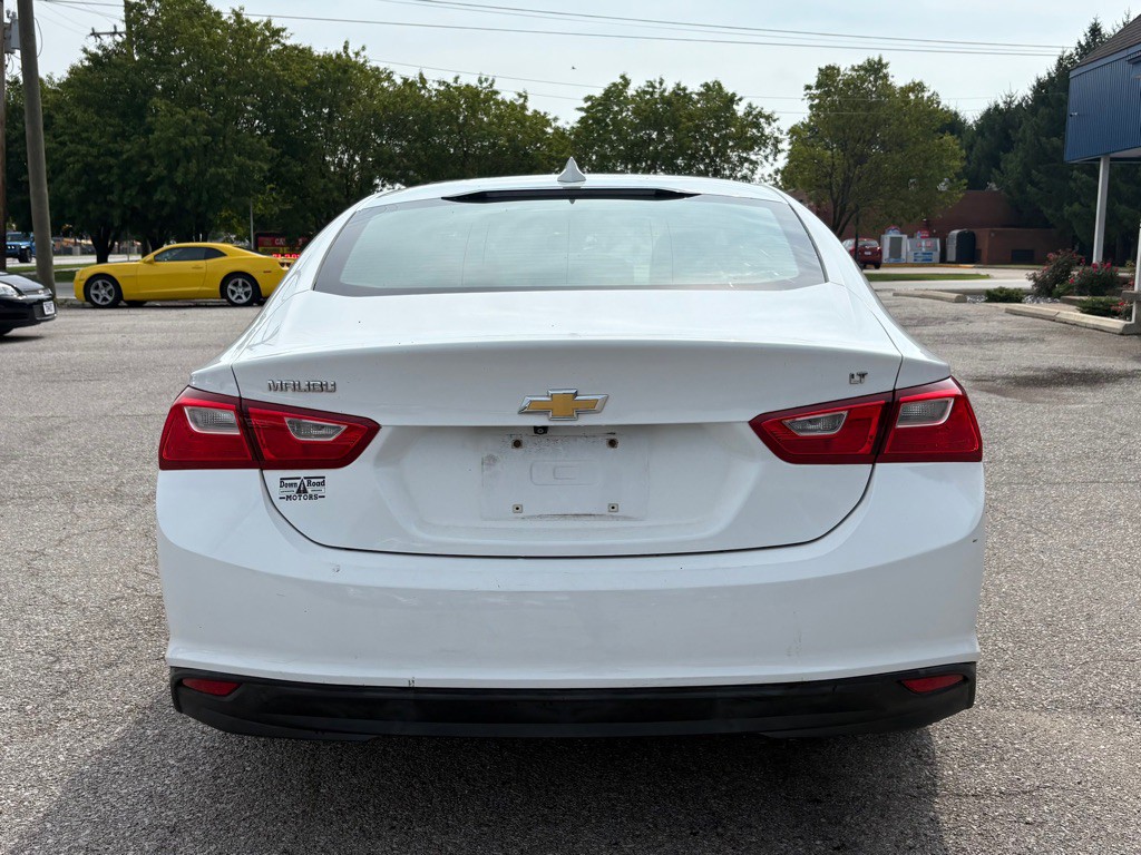2016 Chevrolet Malibu Image 7