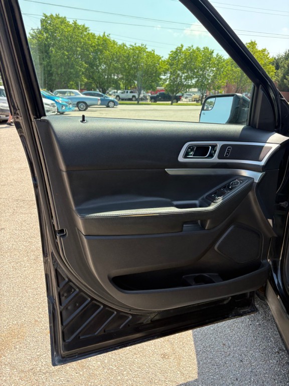 2013 Ford Explorer Image 10