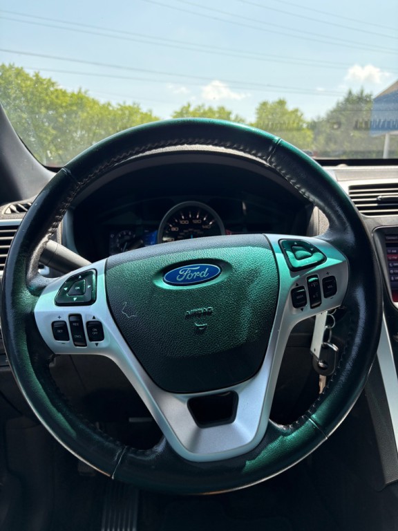 2013 Ford Explorer Image 18