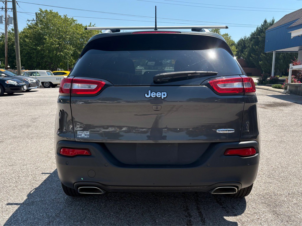 2016 Jeep Cherokee Image 9