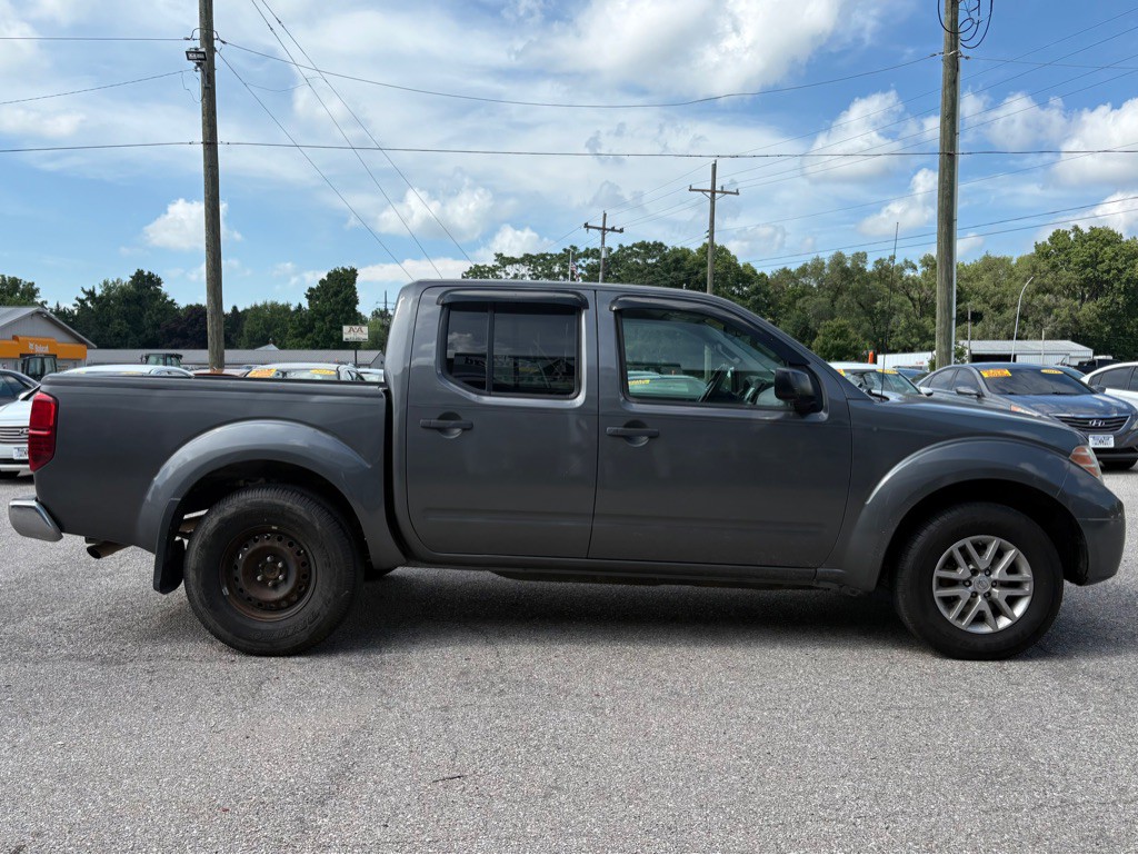 2016 Nissan Frontier Image 5