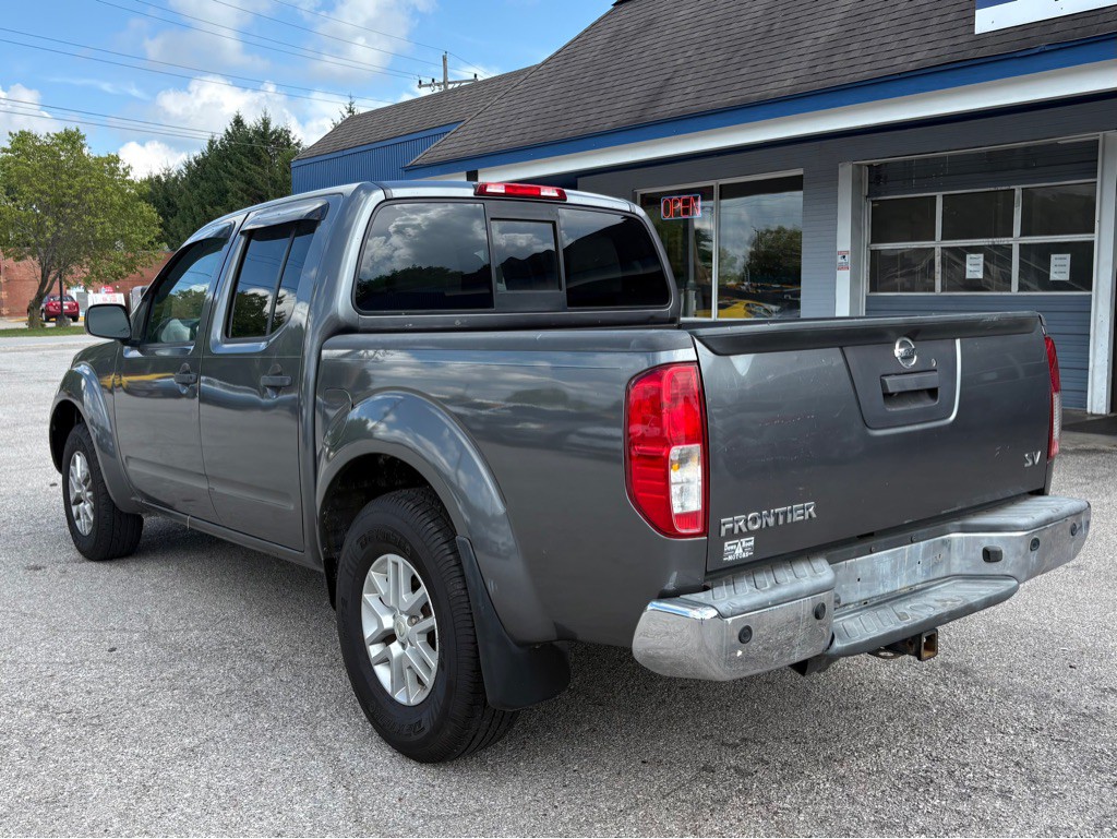 2016 Nissan Frontier Image 7