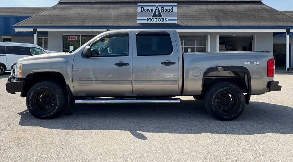 2012 Chevrolet Silverado 1500 Image 2