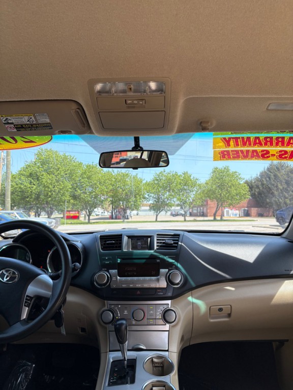 2012 Toyota Highlander Image 14