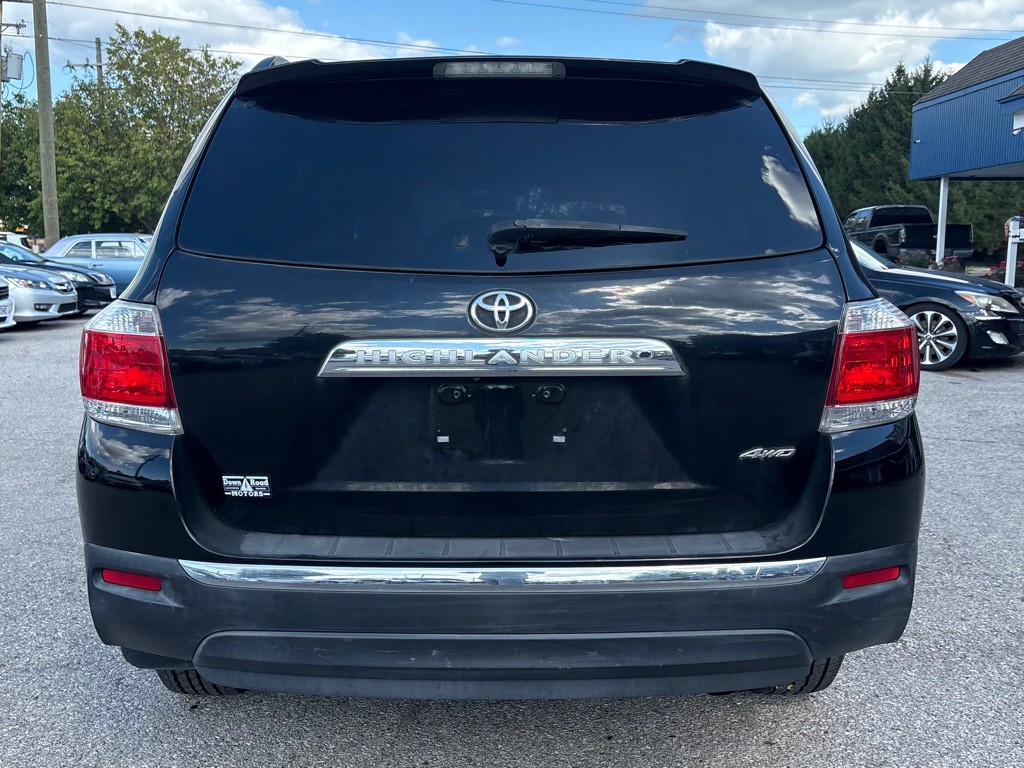 2012 Toyota Highlander Image 28