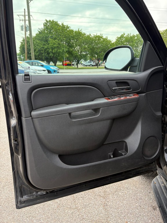 2011 GMC Yukon Image 9