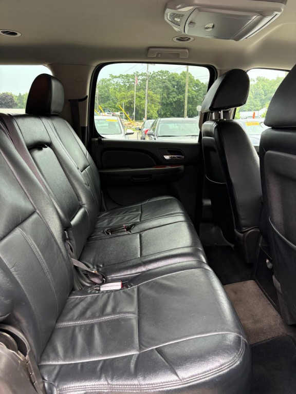 2011 GMC Yukon Image 16