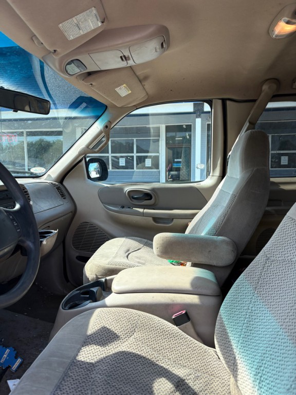 2000 Ford F-150 Image 9
