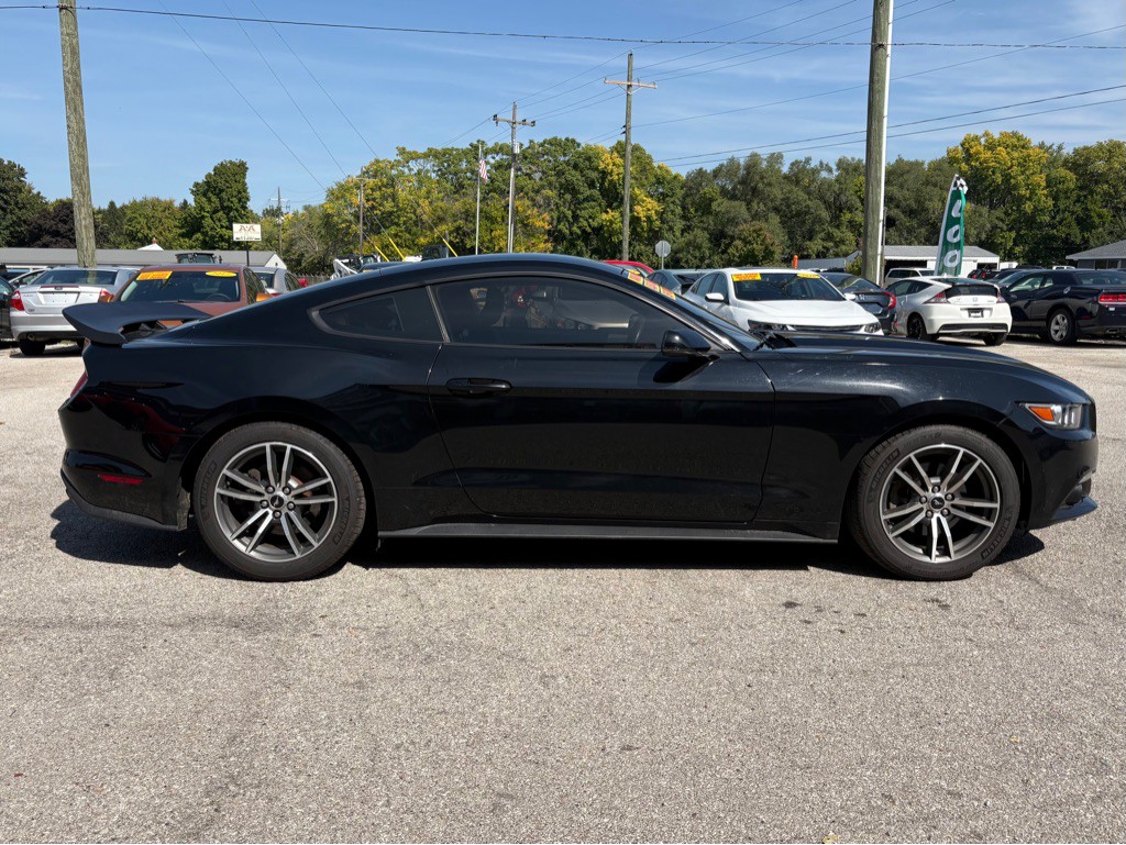 2016 Ford Mustang Image 4