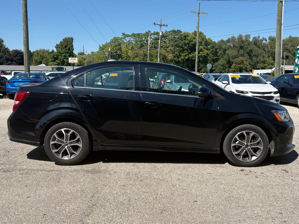 2020 Chevrolet Sonic Image 5