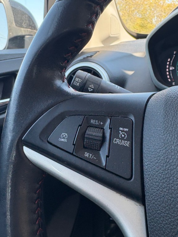 2020 Chevrolet Sonic Image 21