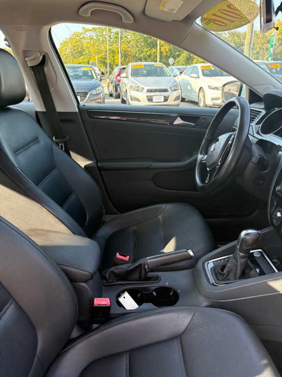 2016 Volkswagen Jetta Image 13