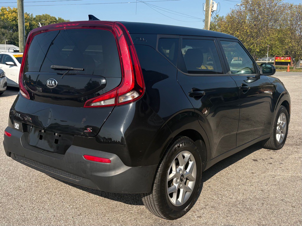 2020 Kia Soul Image 6