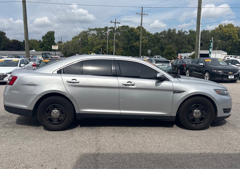 2018 Ford Taurus Image 5