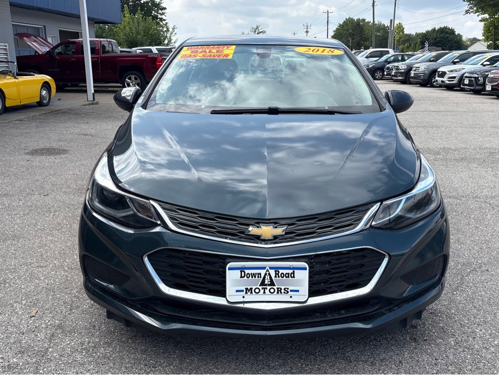 2018 Chevrolet Cruze Image 4