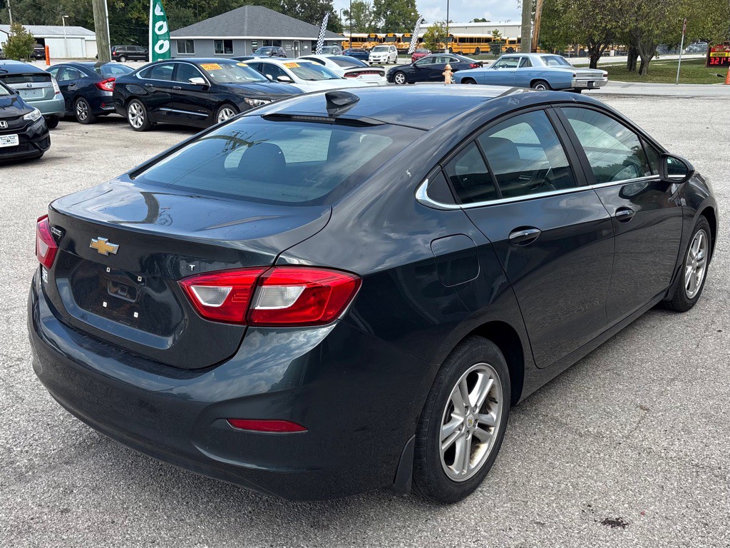 2018 Chevrolet Cruze Image 6